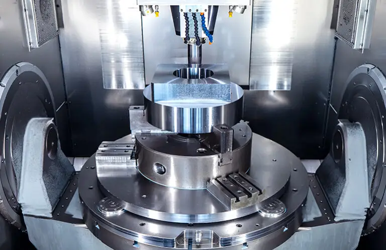 5-axis milling of a metal component – precision CNC machining for complex geometries